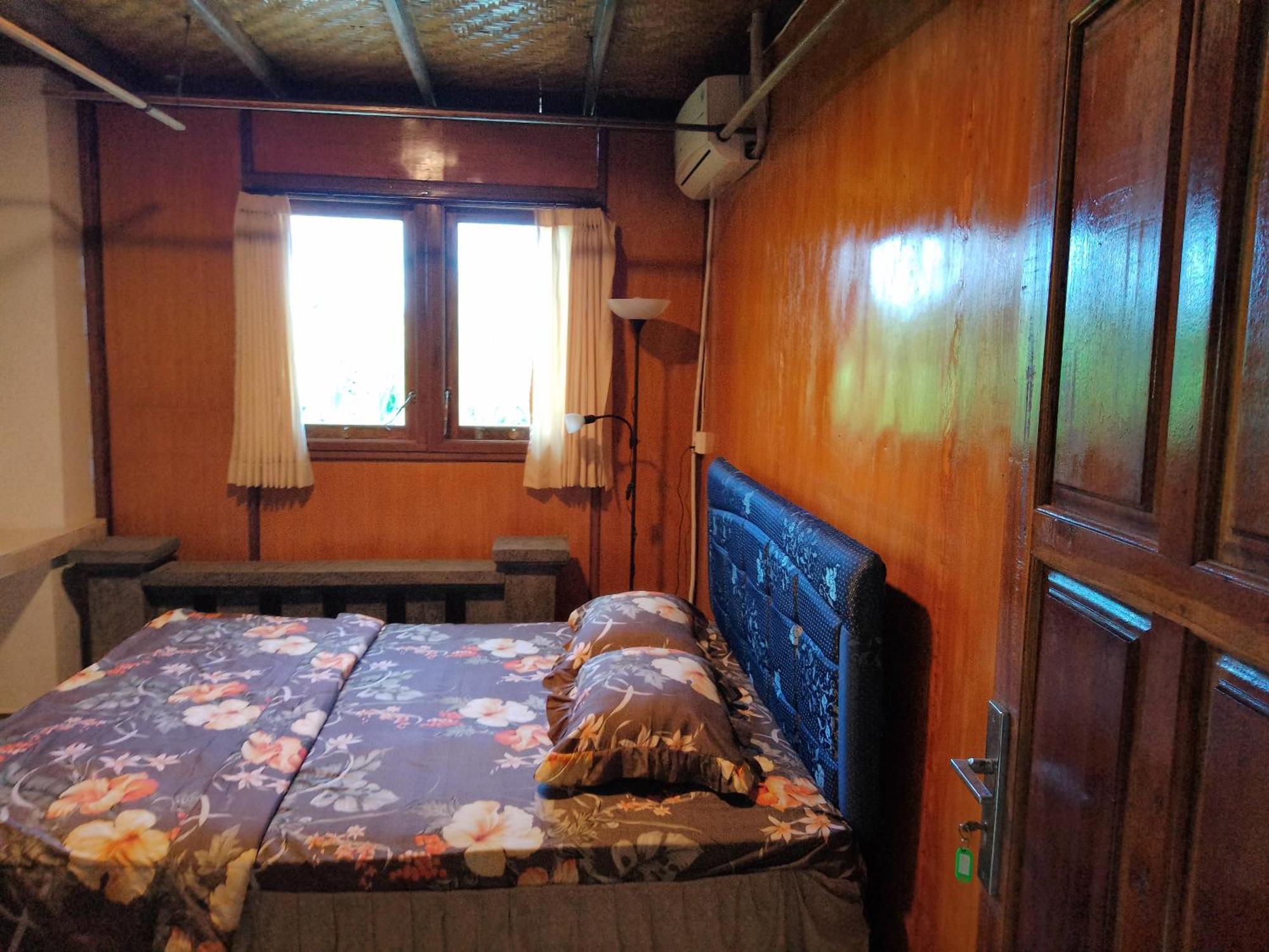 Pondok Diana Yuki Jasri Kamer foto